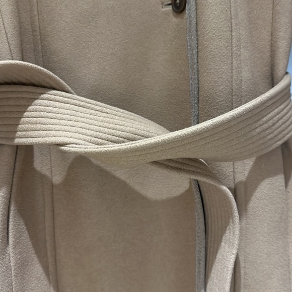 Hooded Wool and Cashmere Wilfred Coat - Picture 3 of 4